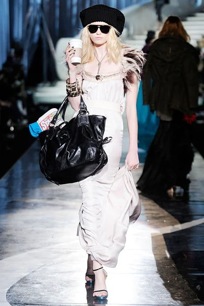 Look 5